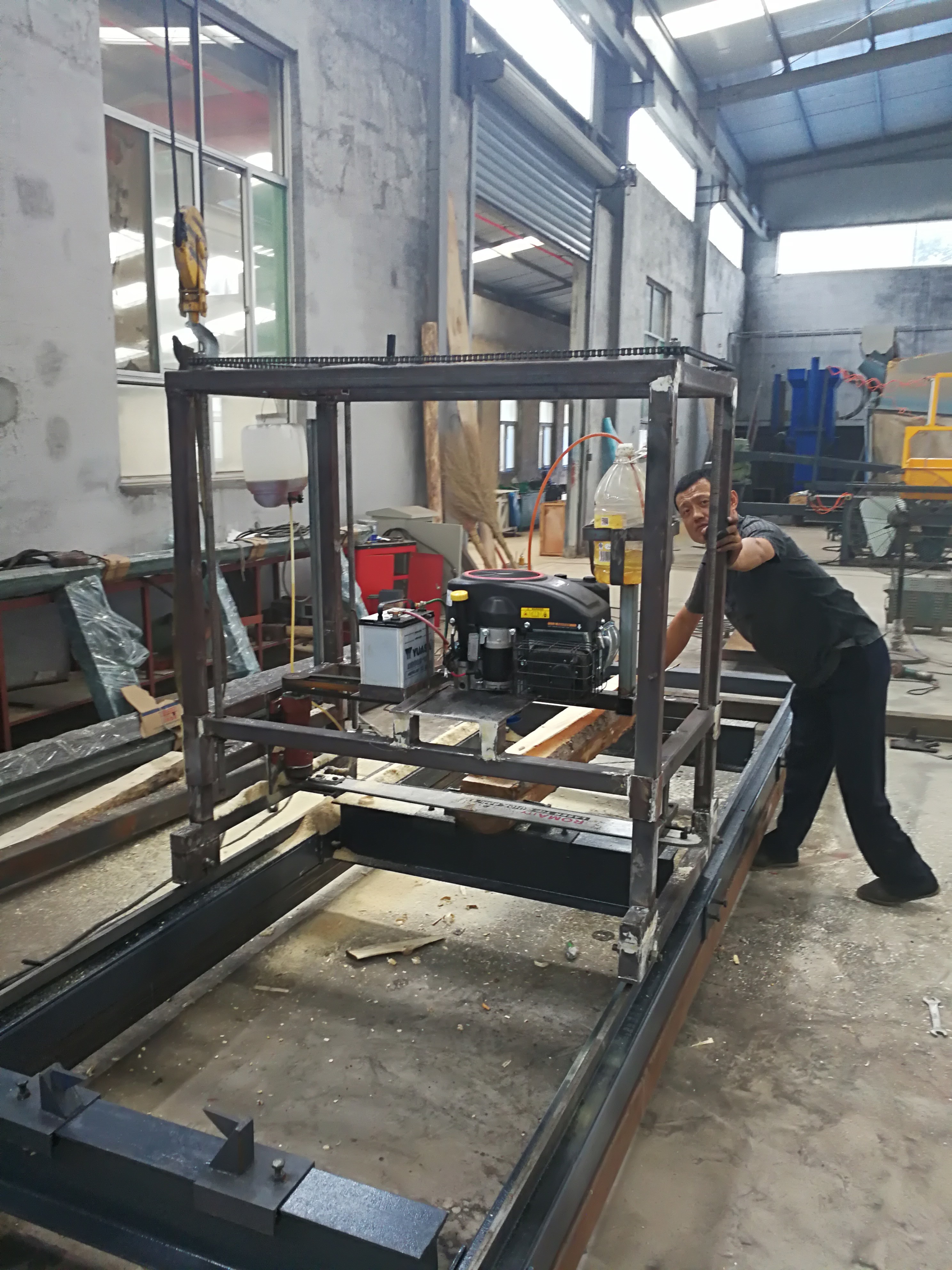 Woodworking cheap gasoline chain saw portable chain saw mills machine