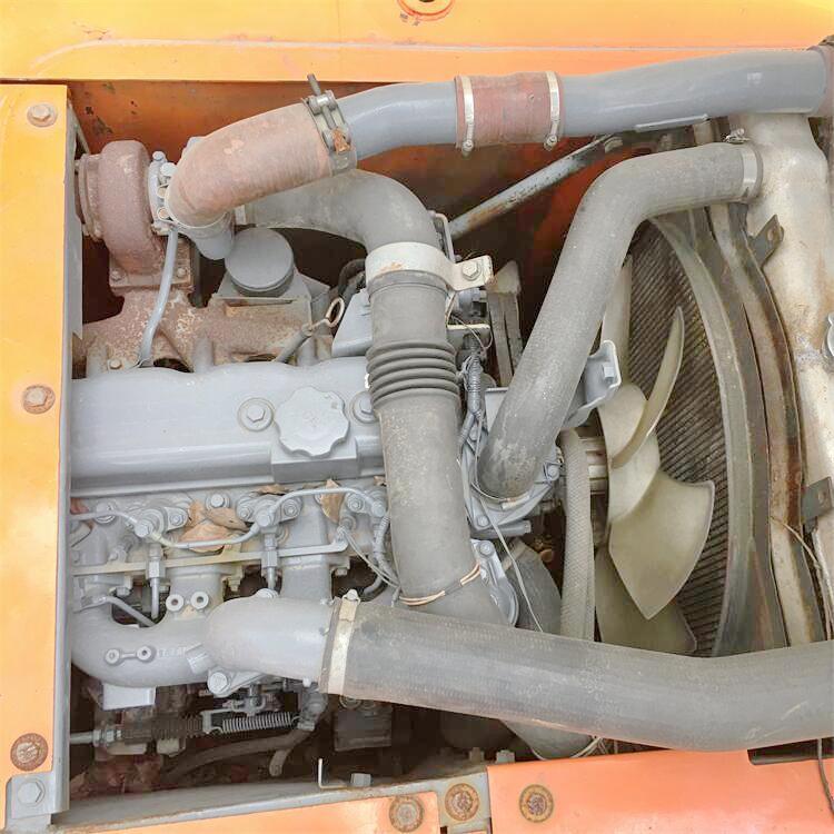 Good Condition 12 Ton Hitachi ZX 135 Excavator with Original ISUZU Engine from Japan