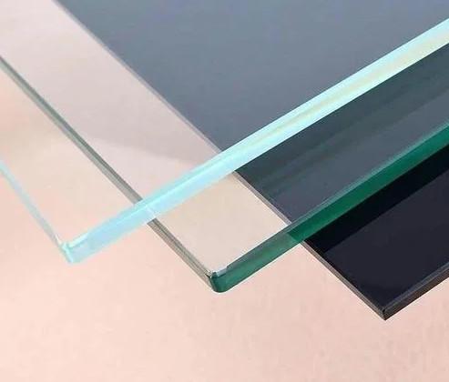 Buy cheap 2-20mm Ultra Clear Low Iron Glass Smooth Surface Chemical Resistant from wholesalers