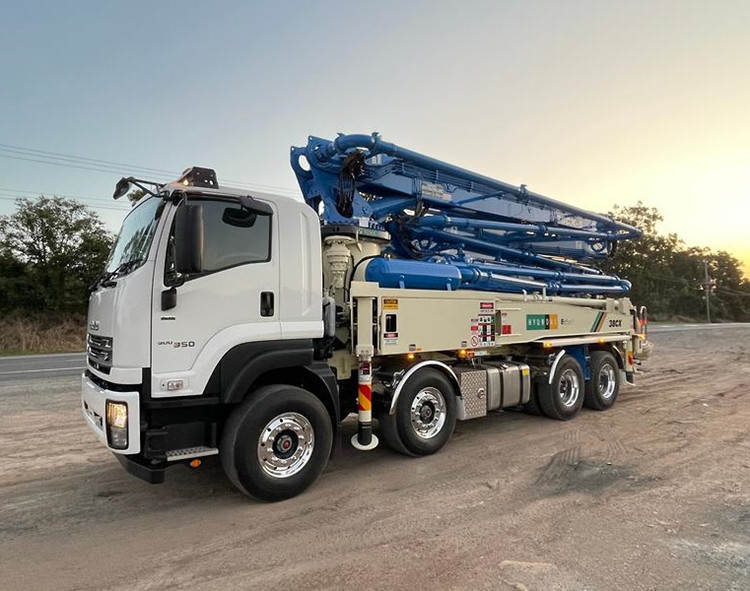 700L Used Boom Truck with Max. Delivery Distance of 24m/36m/42m for Sale