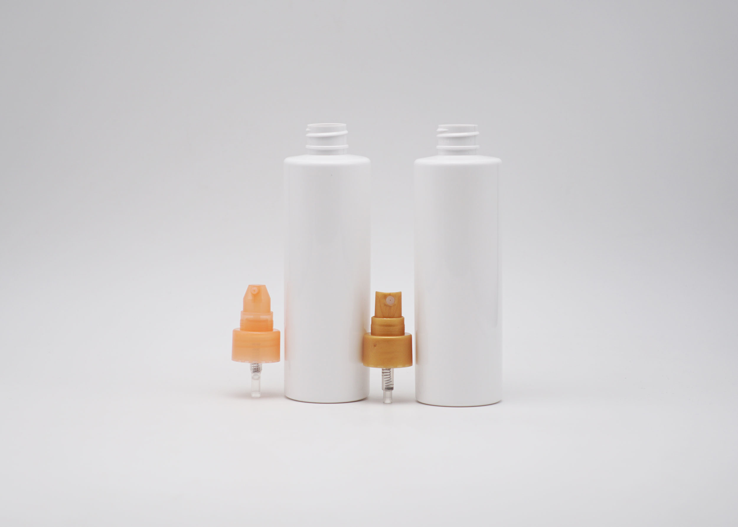 Flat Shoulder Spray Plastic Bottle 50ml 60ml White And Transparent