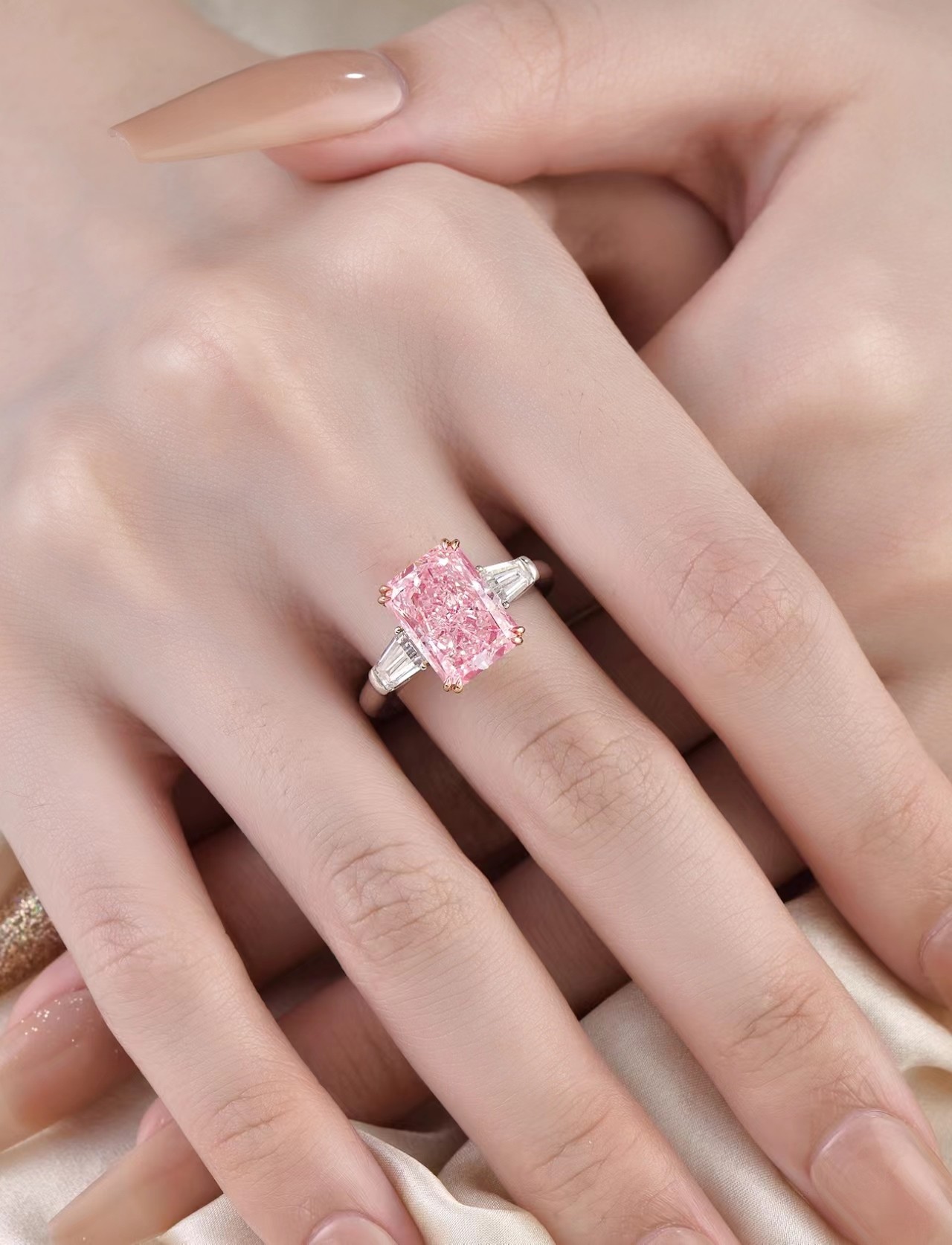 18k White Gold Synthetic Diamond Ring Large Size 4.31ct Fancy Pink Radiant Cut Diamond