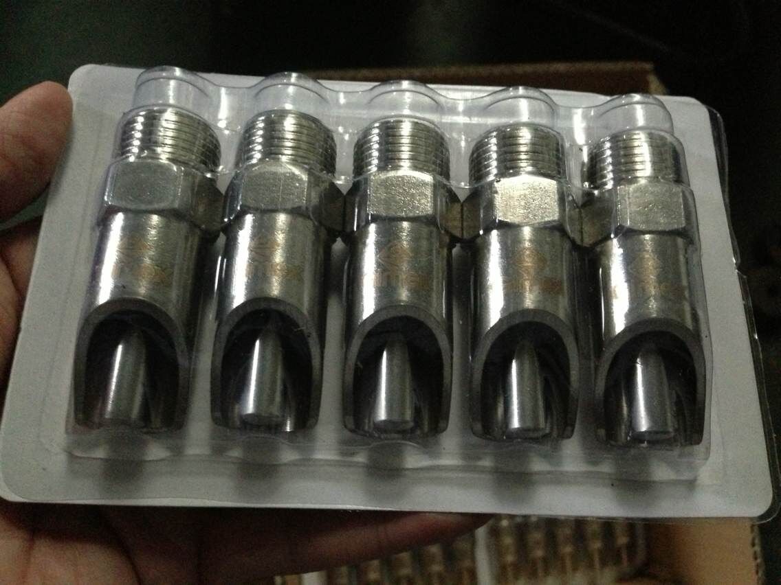 Durable Stainless Steel Nipple Drinkers 63.5mm length for farm equipment