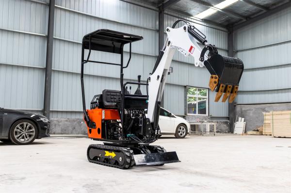 Buy cheap Two Leg Proof 0.8 Ton Small Equipment Mini Excavator With Euro 5 Certification from wholesalers