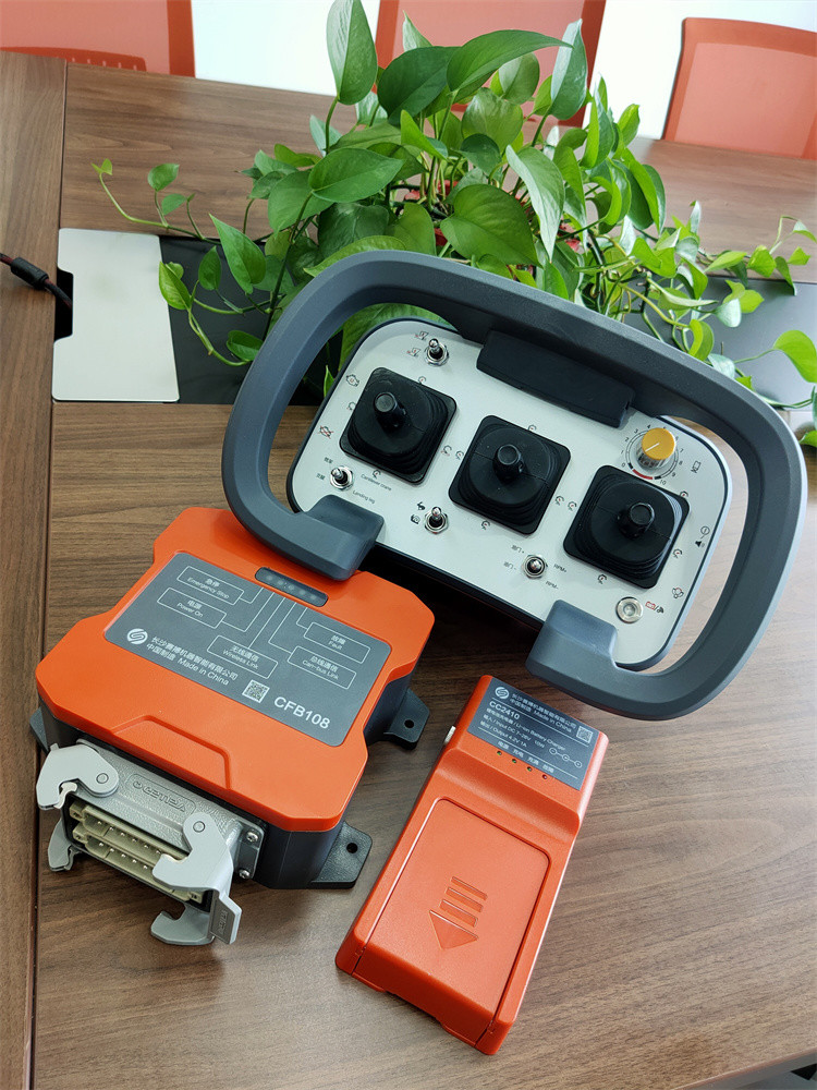 HBC735 Radio Remote Control For Putzmeister 28m Concrete Pump Truck