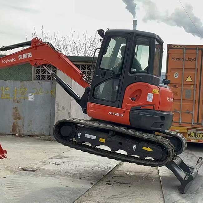 0.19m3 Bucket Capacity Compact Used Excavator Kubota KX163 Crawler Excavator 0.56tons