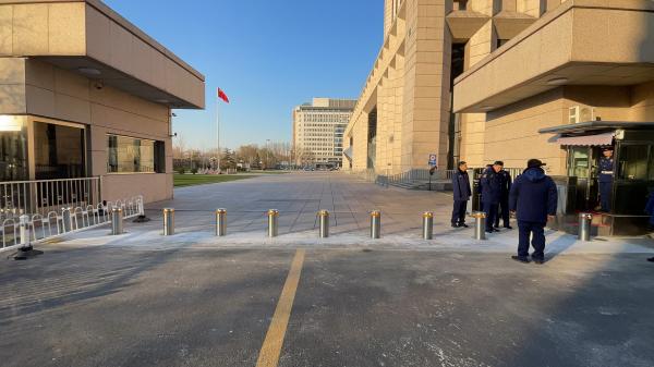 Buy cheap Automatic Remote Control Security Bollards With 304 316 Stainless Steel Material from wholesalers