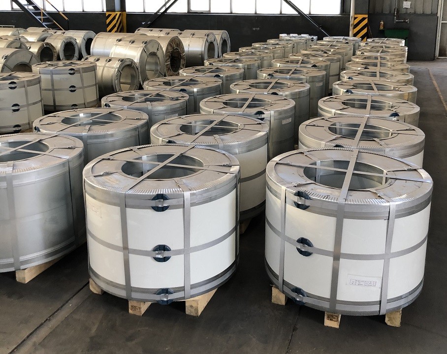 20-45μm Pre-Painted Color Coated Steel Coil for Roller Shutter Door/ Gutters / Roof Panels