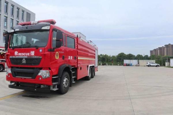 Buy cheap 6 People HOWO Fire Heavy Rescue Truck Fire Trucks Rescue 33945KG PM180/SG180 from wholesalers