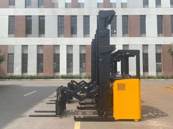 Buy cheap Standard Lifting Height 7500mm Double Reach Lift Truck Solid PU Tire from wholesalers