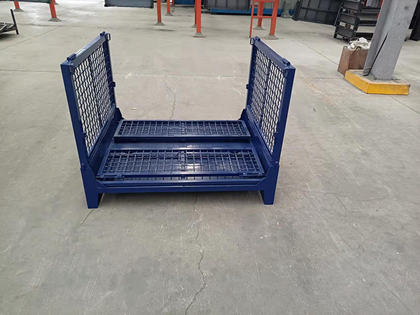 2 - 4 Layers Wire Mesh Cage For Convenient And Warehouse Storage