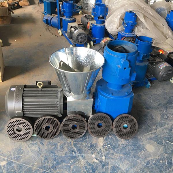 Buy cheap 300-400kg/H Mini Feed Making Machine For Pig Farms , Cattle Farms from wholesalers