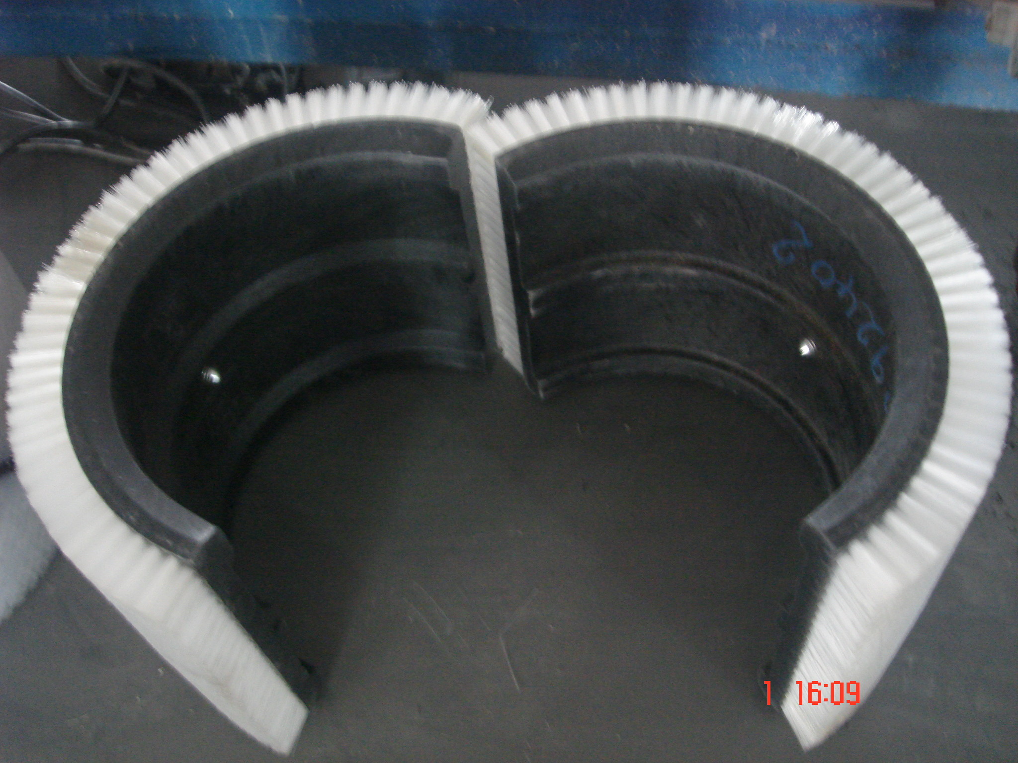 Industrial Roller Brushes For Paper Machine Molecular Knife Brush Corrugated Board Circular Knife Brush