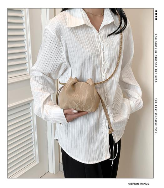 Buy cheap ​2024 NEW FASHION NICHE DESIGN SPRING/SUMMER CROSSBODY BAG SENIOR SENSE PLEATED BUCKET BAG from wholesalers