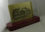 Antique Brass Desk Badges Wooden Standard With Zinc Alloy Badges 3D