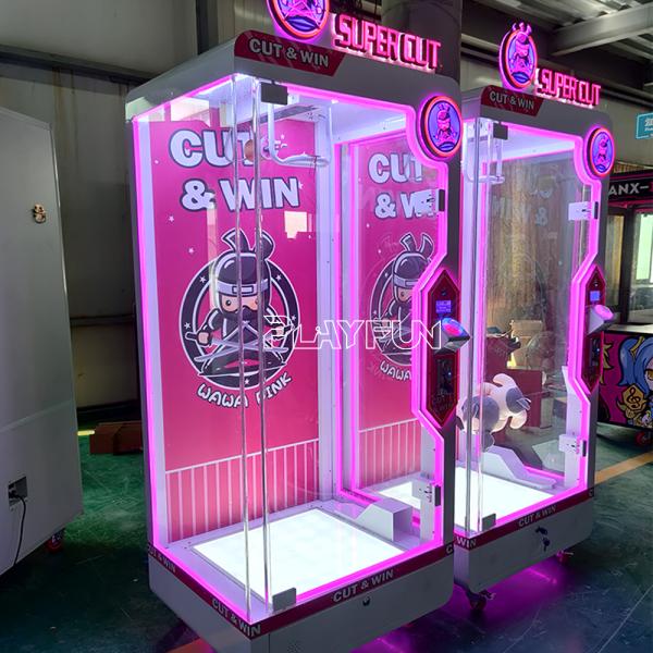 Wholesale Playfun Pink Cut Machine Coin Operated Scissors Game Gift Machine Prize Arcade Vending Machine for Kids