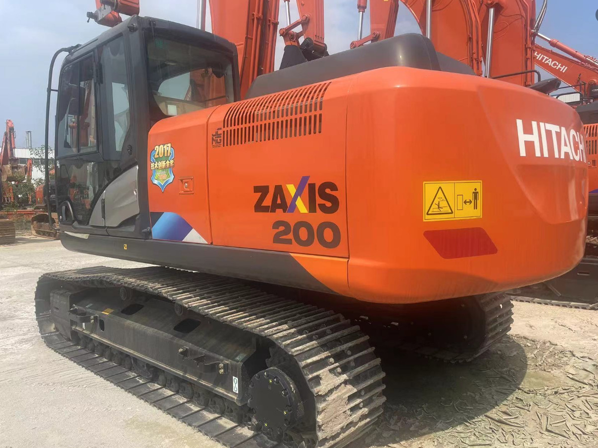 20 Ton Japan Brand Used Excavators Hitachi Zx200 Crawler Hydraulic 0.9m³ Bucket Capacity Digger