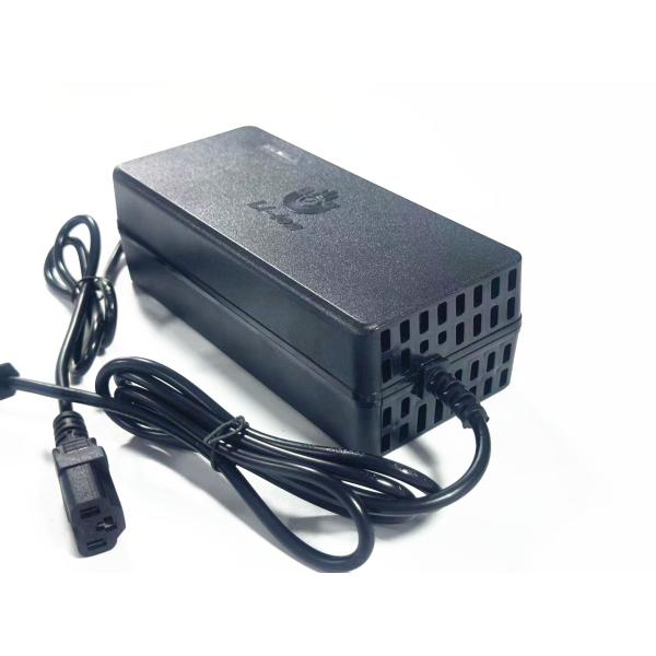 E-forklifts 48V 60V 72V 3A 5A Automatic Lithium Battery Charger 54.6V 3A with CE FCC RoHS Certification