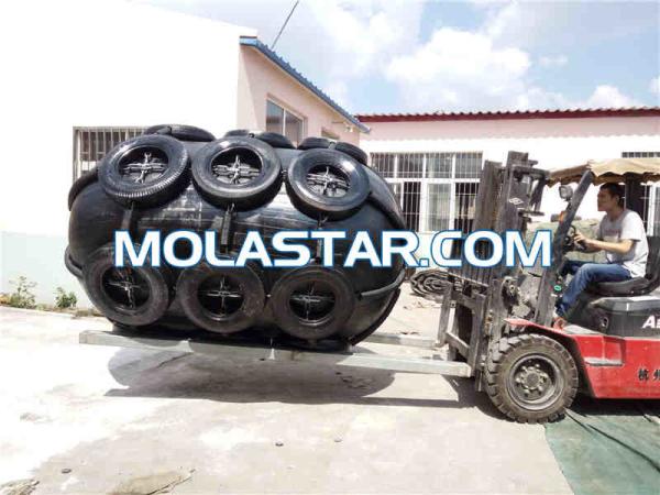 Quality Molastar Customized Anti-aging Natural For Ship Yokohama Type Pneumatic Rubber Marine Fenders for sale