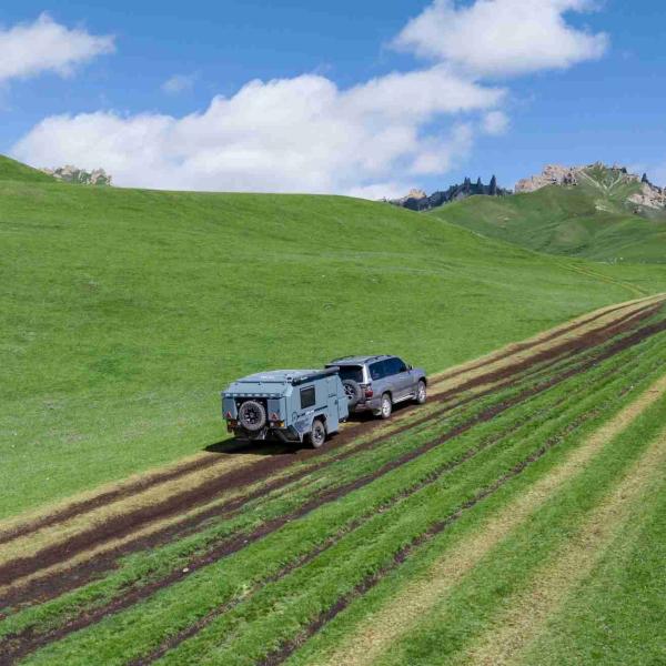 Buy cheap Adventurer 4x4 Off Road Camper Trailers NJSTAR 4 Season Off Grid Travel Trailer from wholesalers