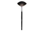 Small Fan Luxury Makeup Brushes With Nature Raccoon Hair For Finishing
