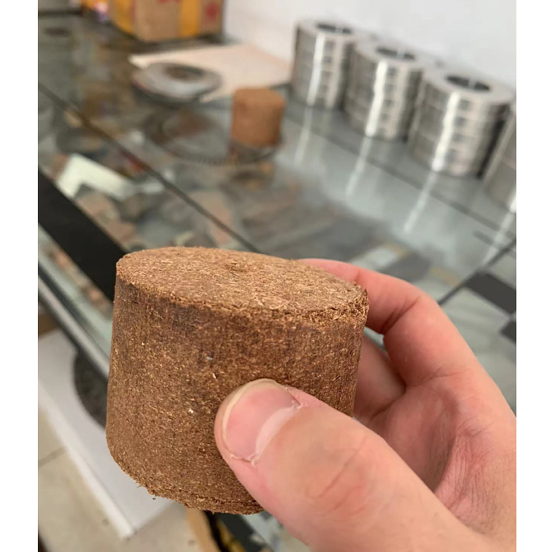 250-300kg/h Capacity Hot Press Hydraulic Rice Husk Briquette Paper Brick Making Machine