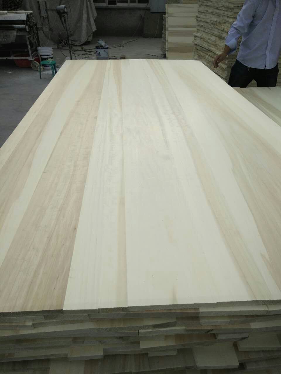 Poplar Wood Panel Solid Wood Board AA AB Grade Length 100mm-2440mm Online Technical Support