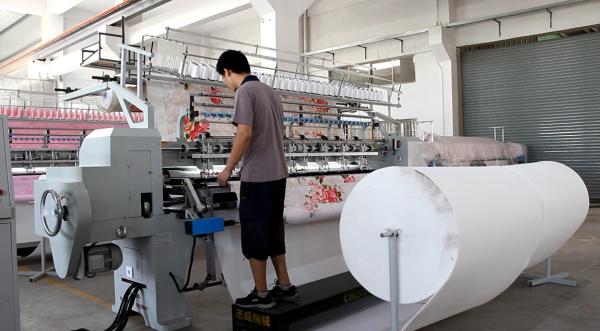 Buy cheap Durable Duvet Quilting Machine , Quilting Sewing Machine Double Needle For Bedspreads from wholesalers