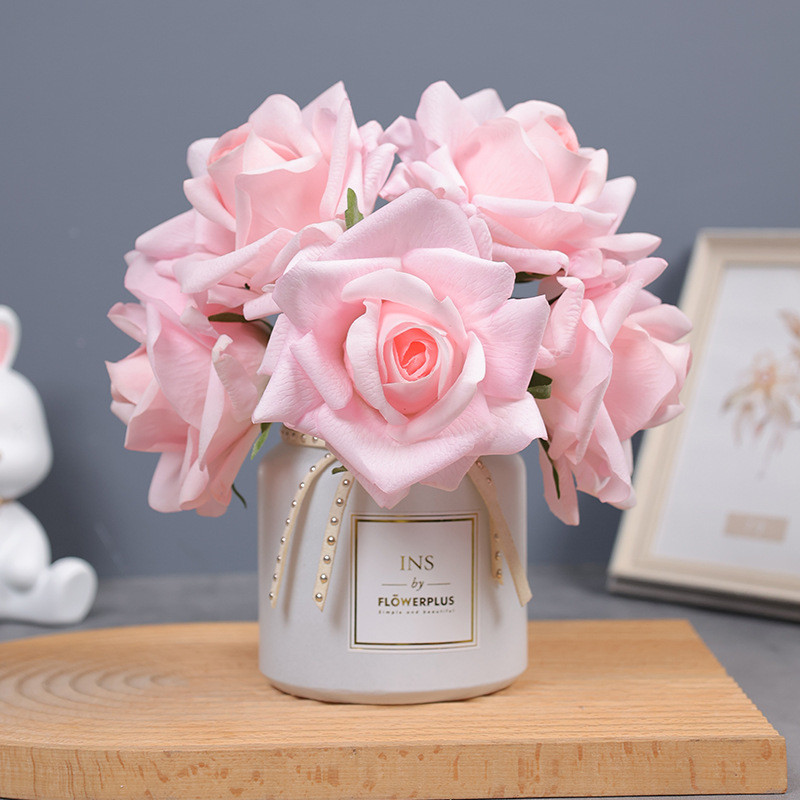 High end simulation flower with moisturizing and hydrating rose bouquet, with a 5-head curled edge, decorated with fake flowers for weddings