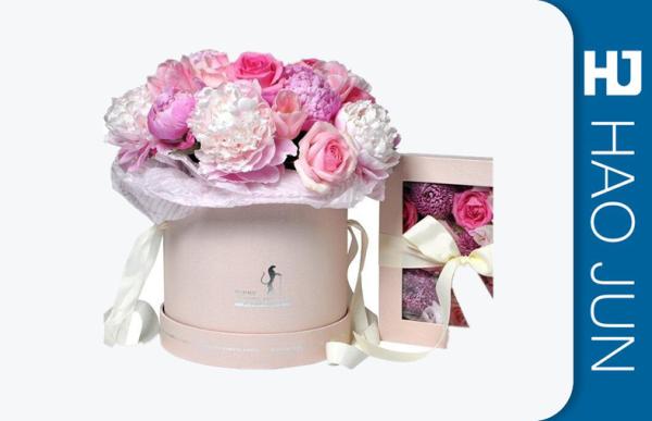 Buy cheap Romantic Round Cardboard Boxes For Flower Arrangements With Ribbon from wholesalers