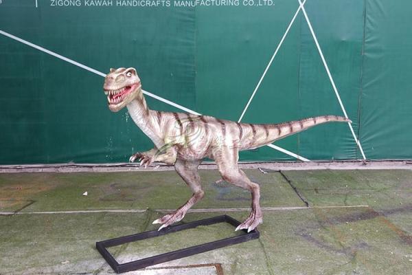 Buy cheap Realistic Coelurosaurs Dinosaur Lawn Statue Snow Proof For Festival Exhibition from wholesalers