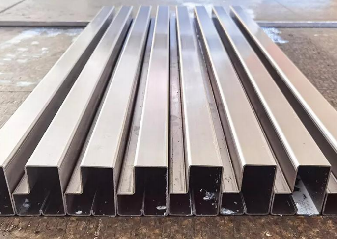 P beam profile machine