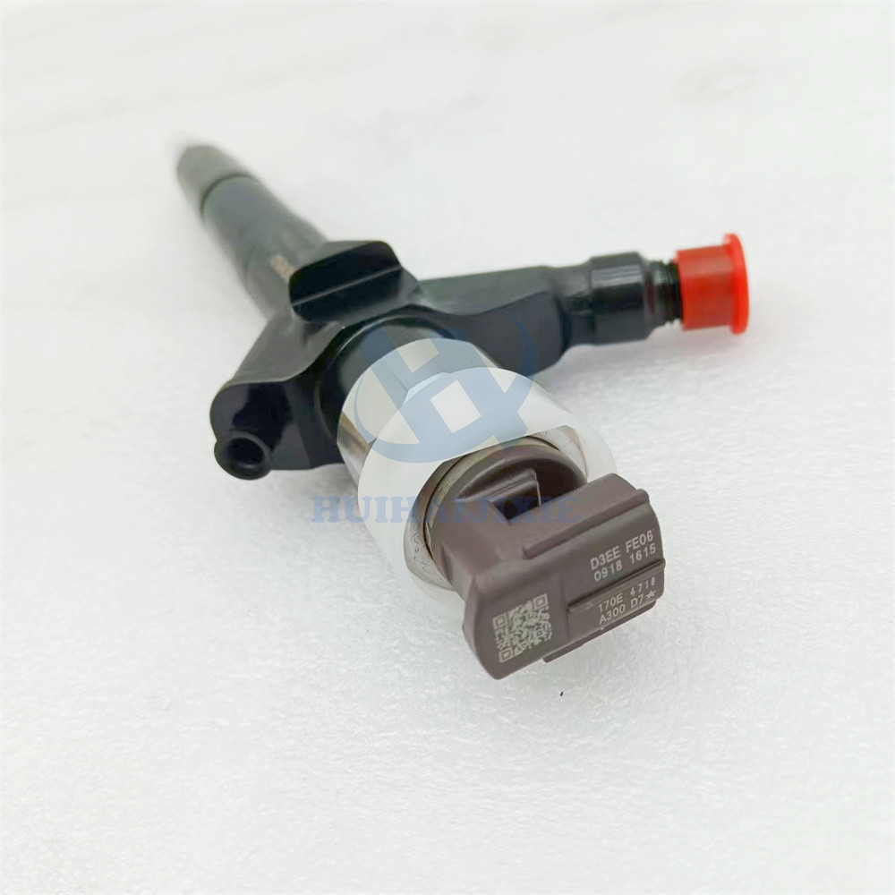 Good Quality Excavator Parts Diesel Injector Nozzle 095000-6250 16600-EB70A 0950006250 16600EB70A For Nissan Navara Engine 1RZ Fuel Injector