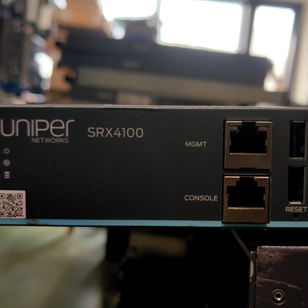 Network Juniper Core Router SRX4100-AC Services Gateway With Two AC PSU RMK (Hardware Only)