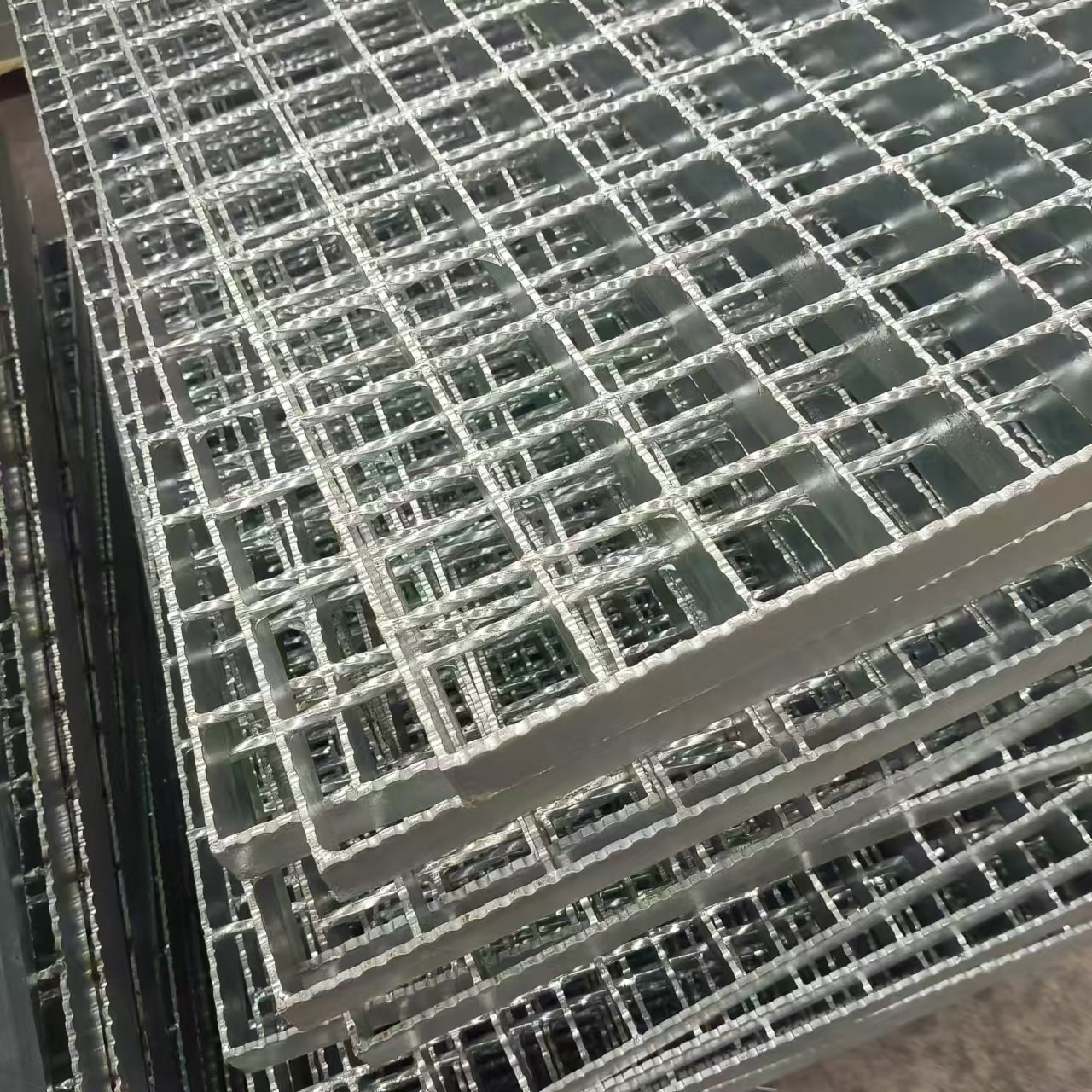 Industrial Steel Grating The Essential Component for Industrial Infrastructure