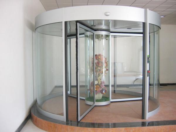 Buy cheap Commercial Three wing automatic revolving door 150KG with central showcase from wholesalers