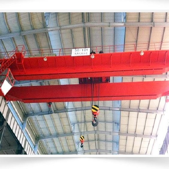 A1-A8 Customized Double Girder Eot Crane 10ton High Lifting Speed With Electric Hoist