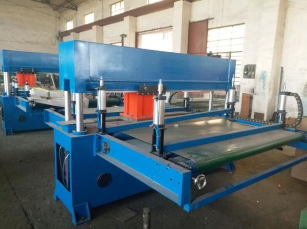 Buy cheap Durable Hydraulic Traveling Head Cutting Machine For EVA EPE / Scouring Pad Material from wholesalers