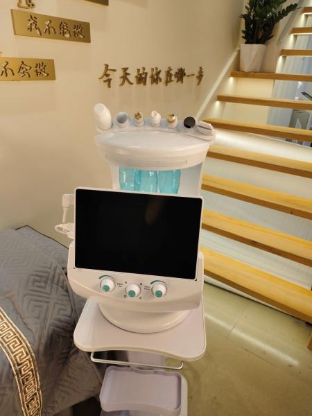 Hydra Dermabrasion Beauty Machine 250VA Output With 90Kpa Vacuum Power CE