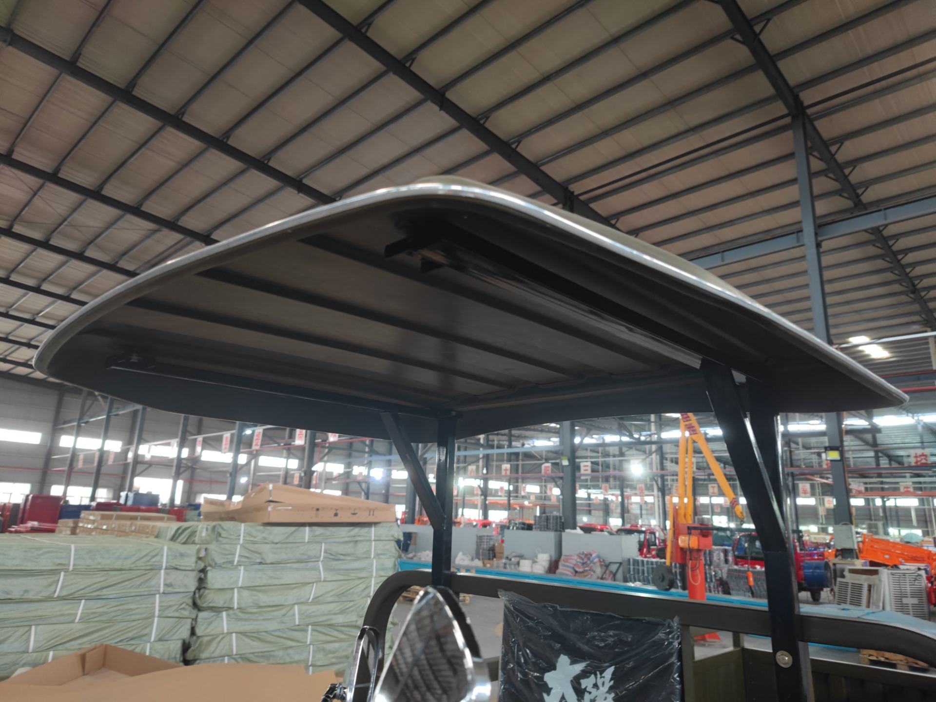 Open Body Type DAYANG Cargo Motor Tricycle with Front Drum and Rear Drum Brake System