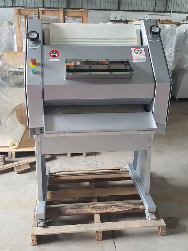 Baguette Dough Moulder Machine 2500 Pcs/H 50-900g Dough Length Up To 780mm