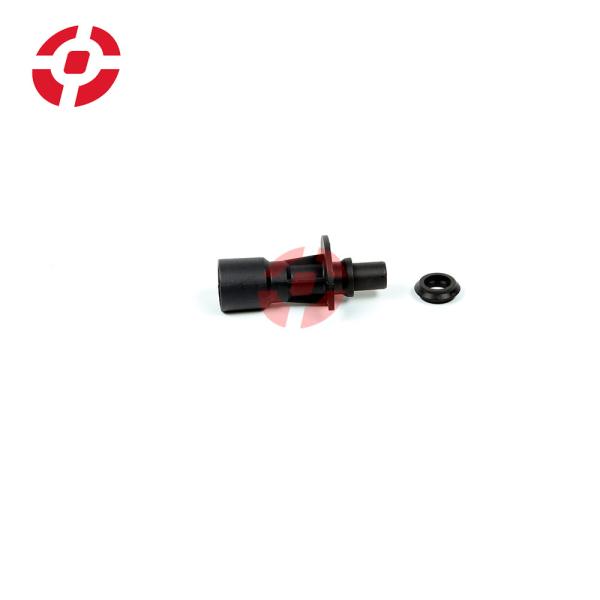 Oil Cooler Tube LR028136 C2Z18658 Water Pump Oil Cooler Pipe For LandRover Discovery 4 Range Rover Vogue Range Rover Sport