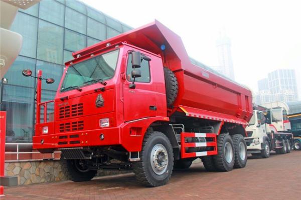Buy cheap Heavy - Duty Sinotruk Howo Load Dump Truck 6*4 / 30 Tons Tipper Truck from wholesalers