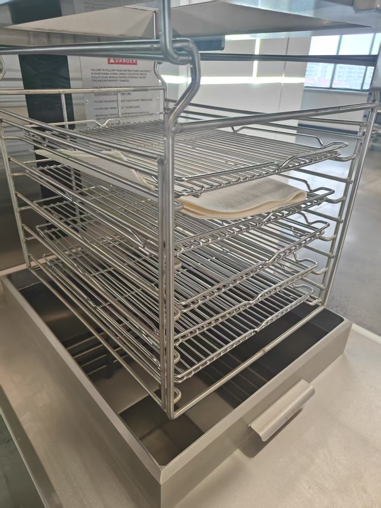 8HD Electric Open Deep Fryer With Digital Computer Panel
