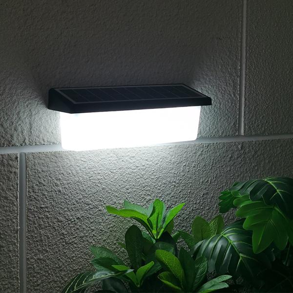 Buy cheap LiFePO4 3.2V/500mAh Solar Wall Lights Outdoor Mono Silicon Solar Panels/5V 2.5W from wholesalers