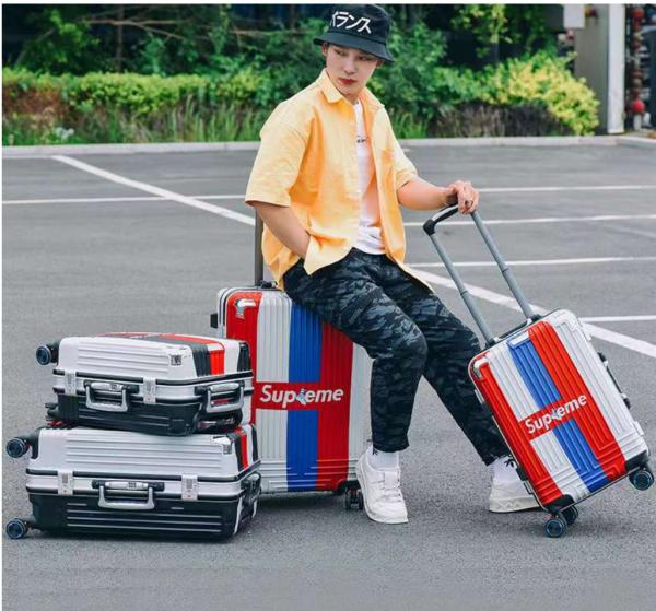 Buy cheap Customized Luggage 20/24Inch Children'S Trolley Box Customized Logo Fashionable Universal Wheel Mount Box, Gift Code Box from wholesalers