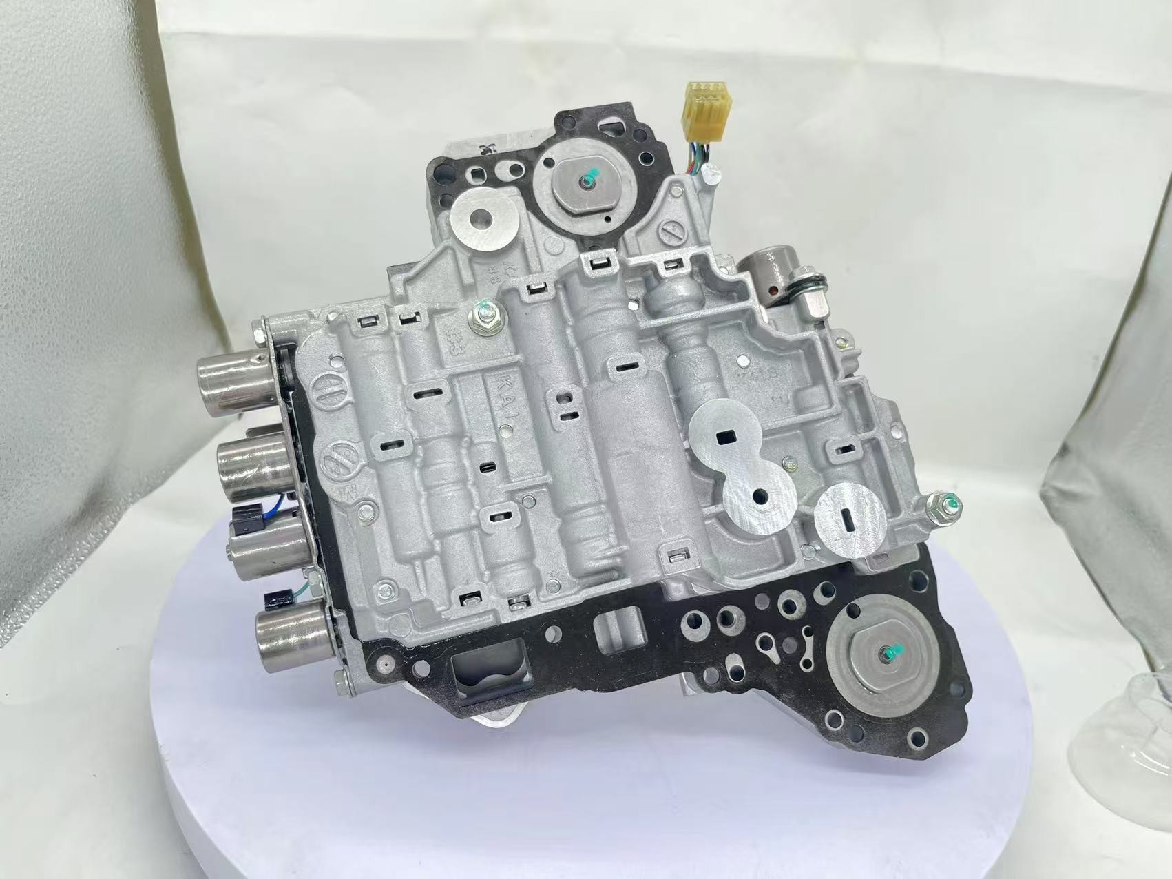 remanufactured E4F03B automatic gearbox Valve body assembly 31705-3CX00 for Nissan 2005-2017 Tiida 1.6L
