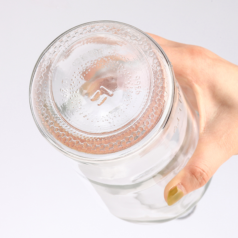 Clear 750ml Glass Bottle for Customizable Vodka Whisky Satisfy Your Beverage Needs