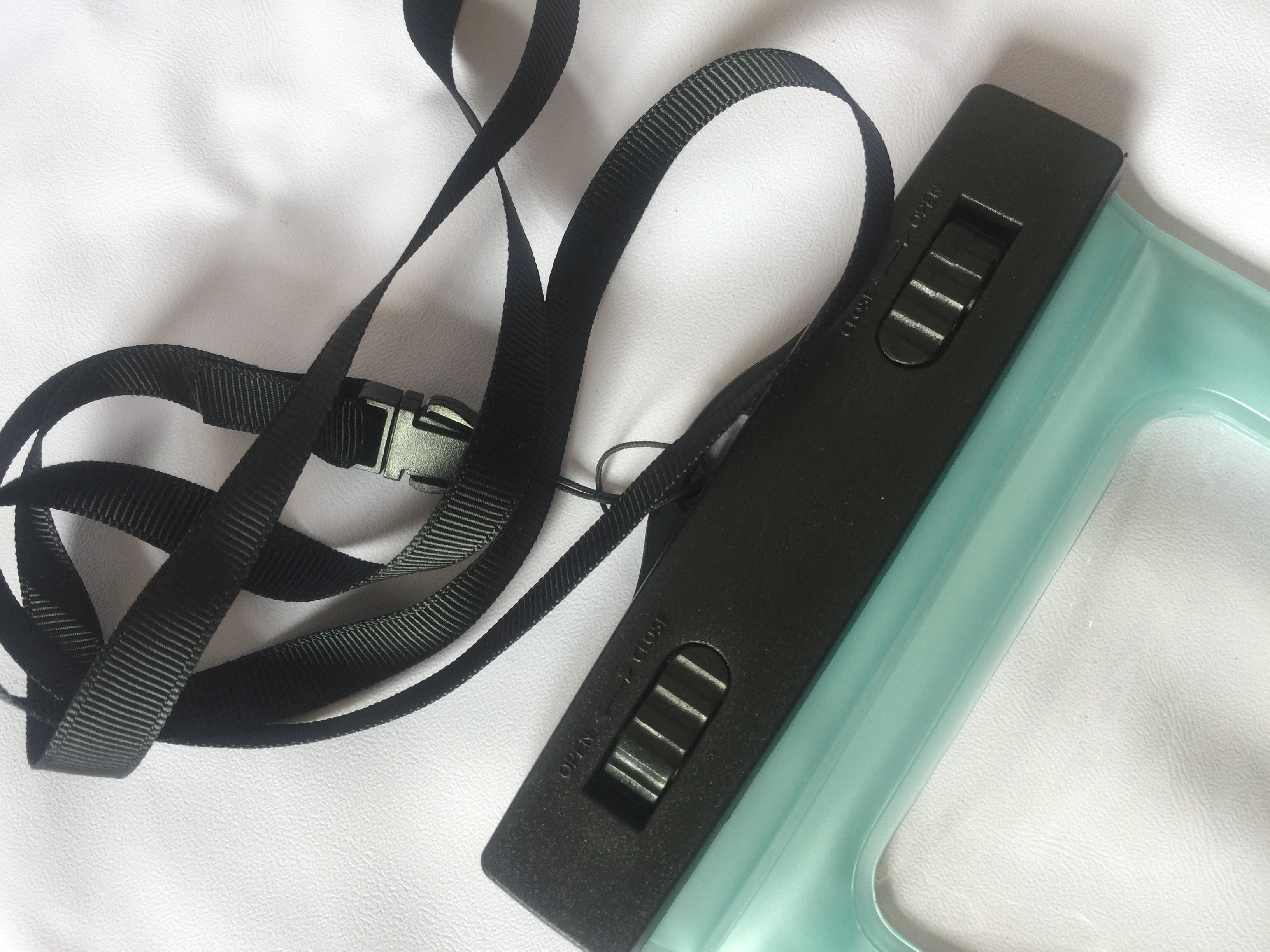 Transparent PVC Waterproof Phone Bag Custom Color With Clear Windows