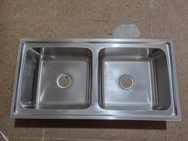 Buy cheap Big Size Equal Bowl Kitchen Stainless Steel Double Bowl Sink from wholesalers